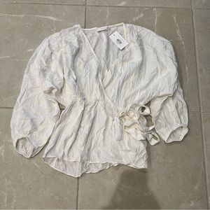 Vinnie Louis White Blouse New with Tags